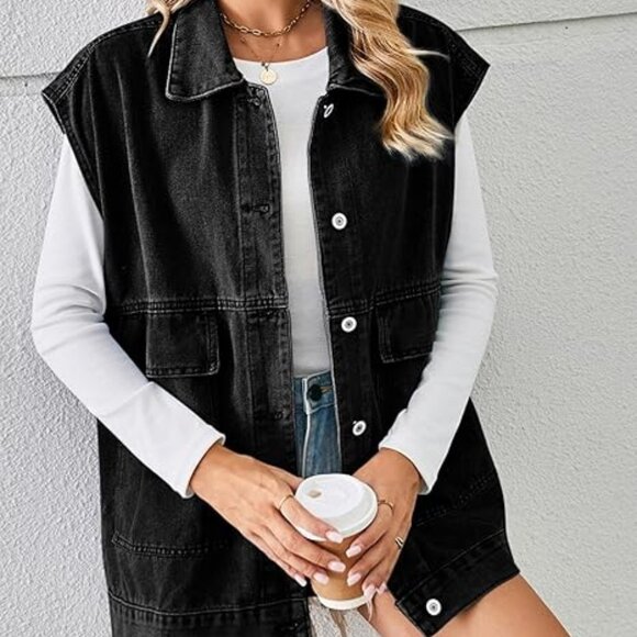 Korebow women's button down denim vest with large front pockets - NWOT - Picture 2 of 6